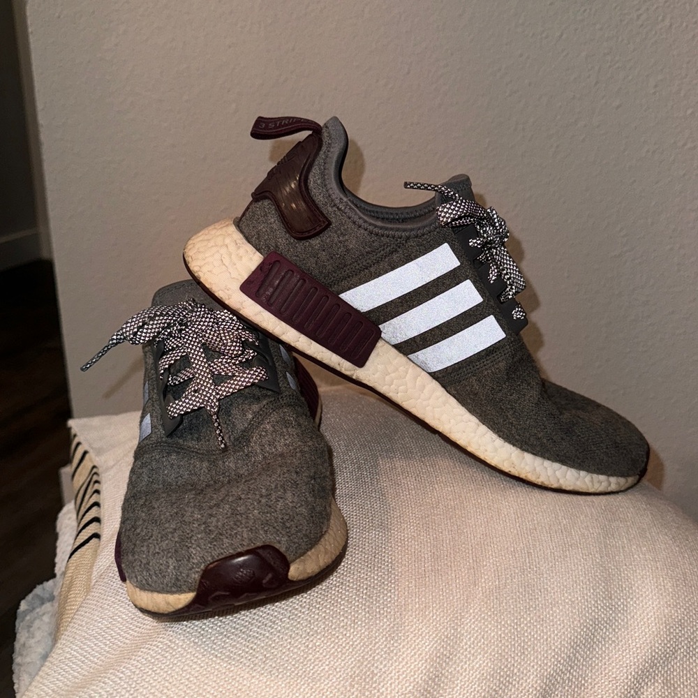 Men’s Adidas Grey NMD R1